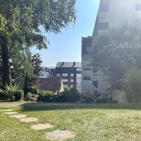 Appt Tout A Pied Pour 4 Personnes A 5 Minutes De La Gare, Du Centre Et De Deauville Et A 15 Min De La Gare Au Calme Apartamento